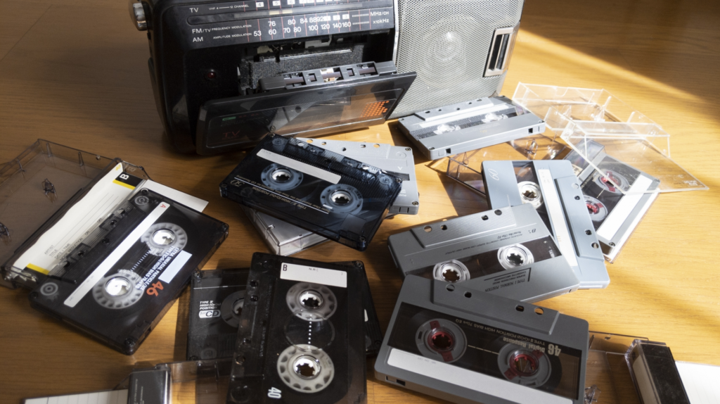 音楽カセットテープ