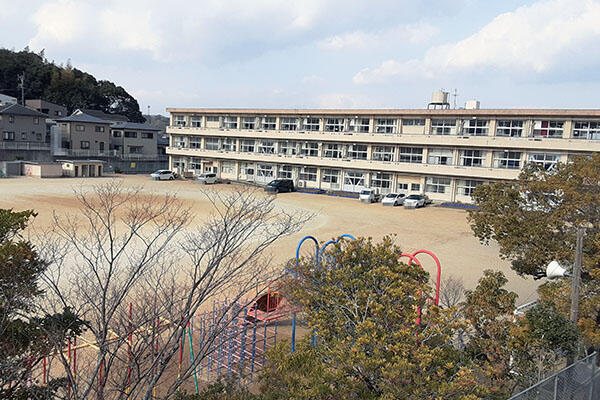 東稙田小学校
